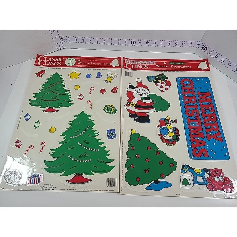 Classic Clings Non-Adhesive Window Decorations Christmas Theme 2 Sheets‎
